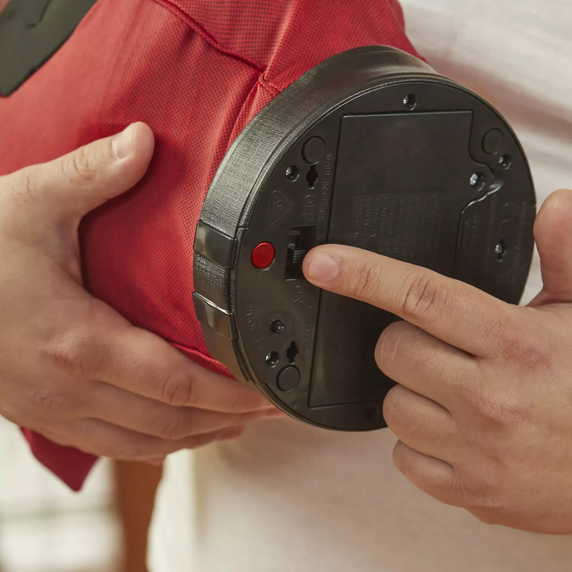 marvel legends: deadpool – premium interactive head - slika 9