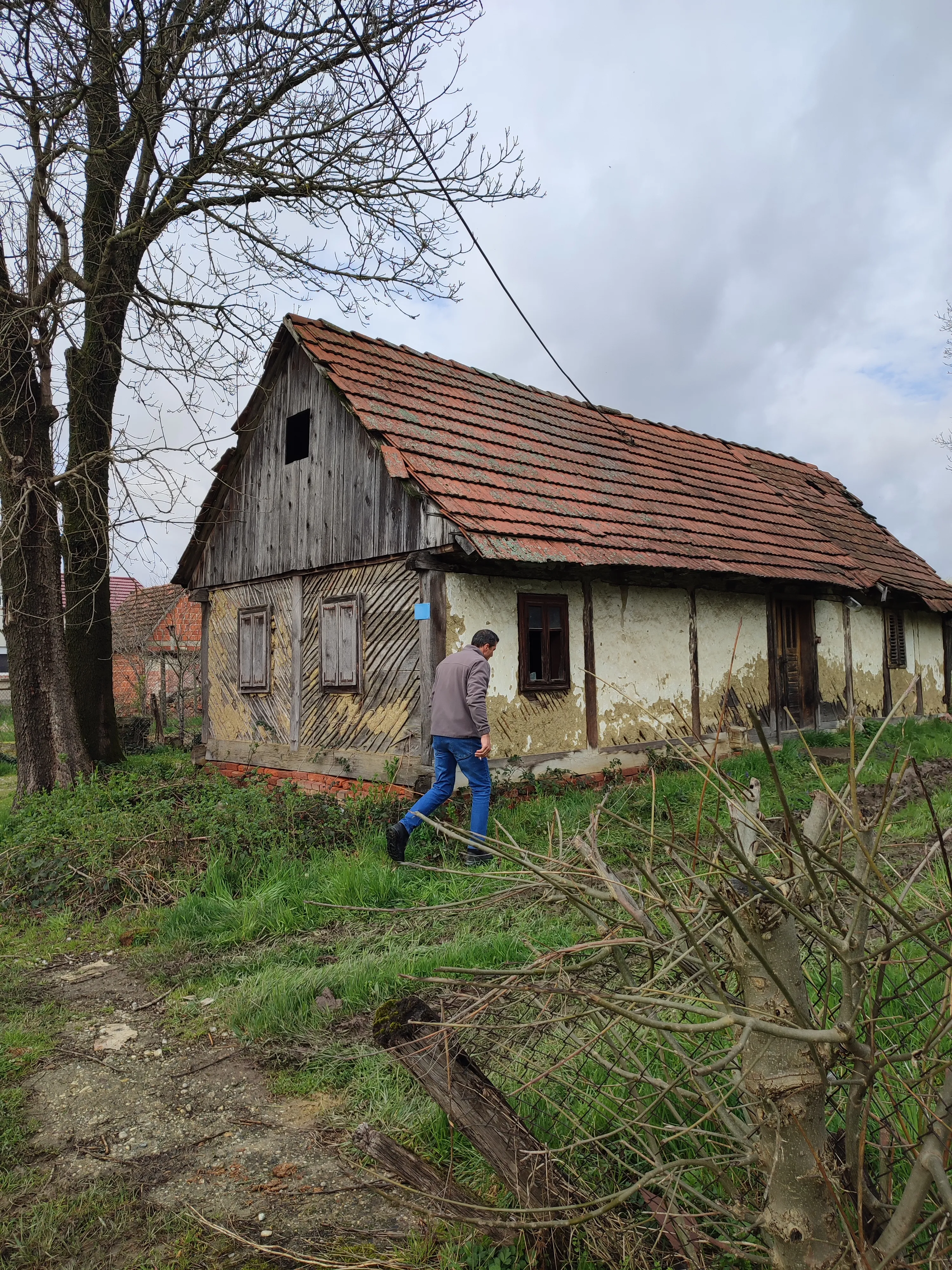 gradevinsko zemljiste 755m2 sa starom kucom - slika 10