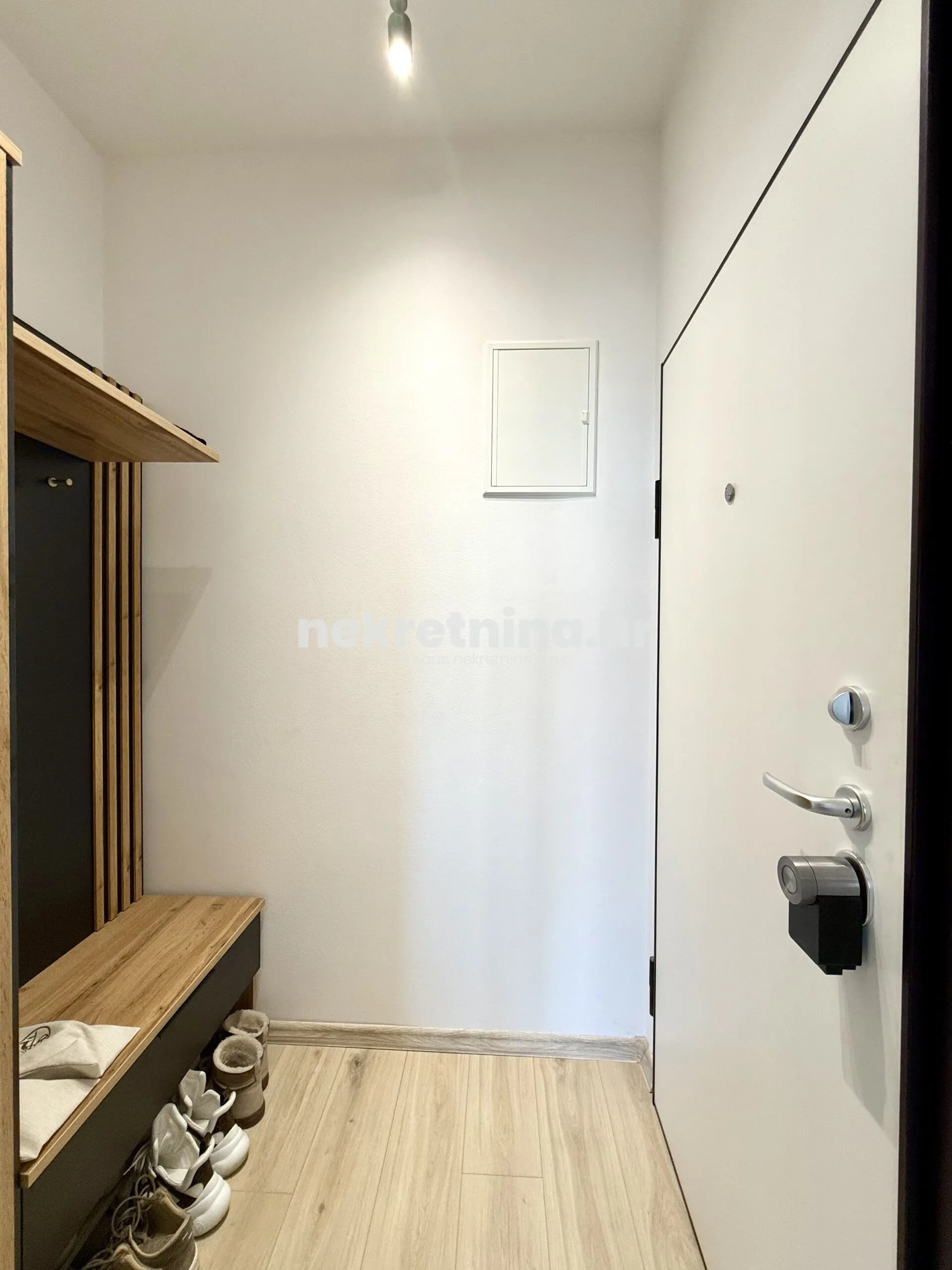 prodaja - trosobni stan - gornja dubrava - oporovec - 87m2 - slika 25
