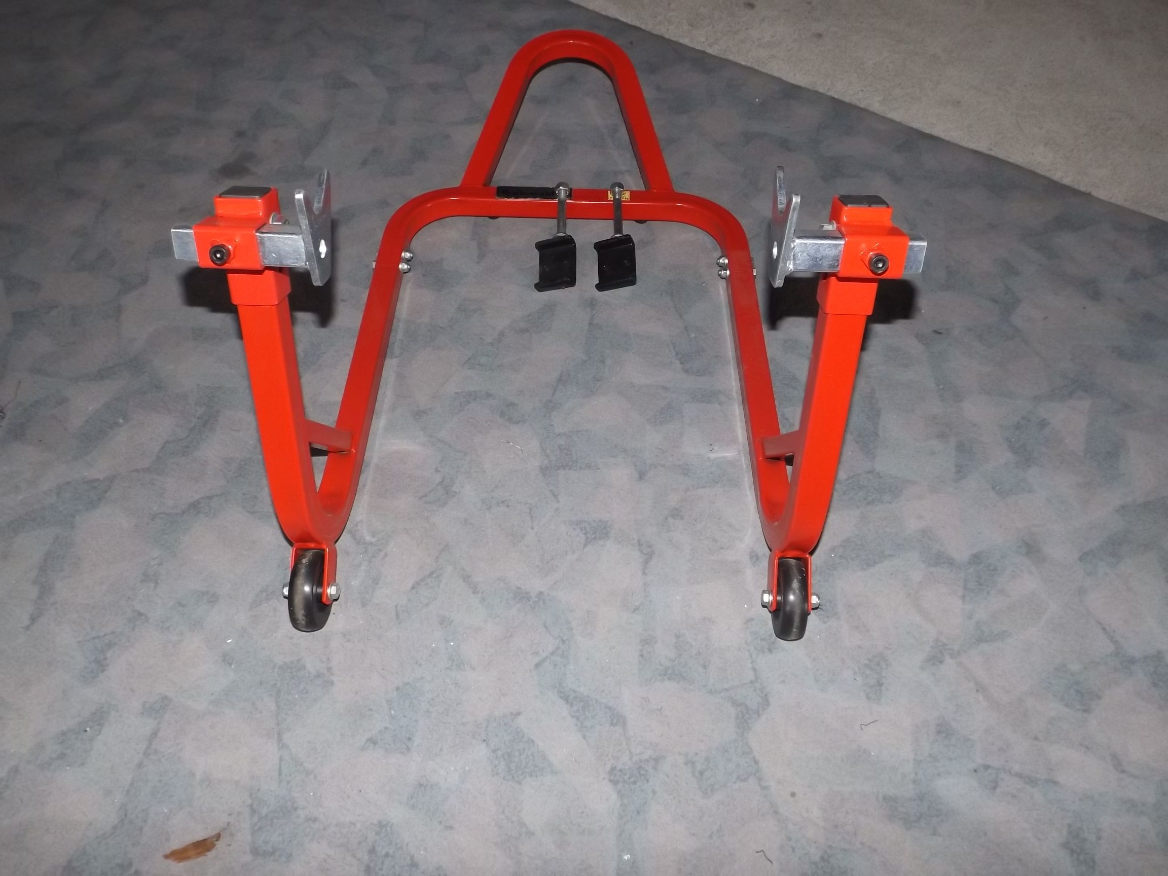 štender stalak za motore - slika 8