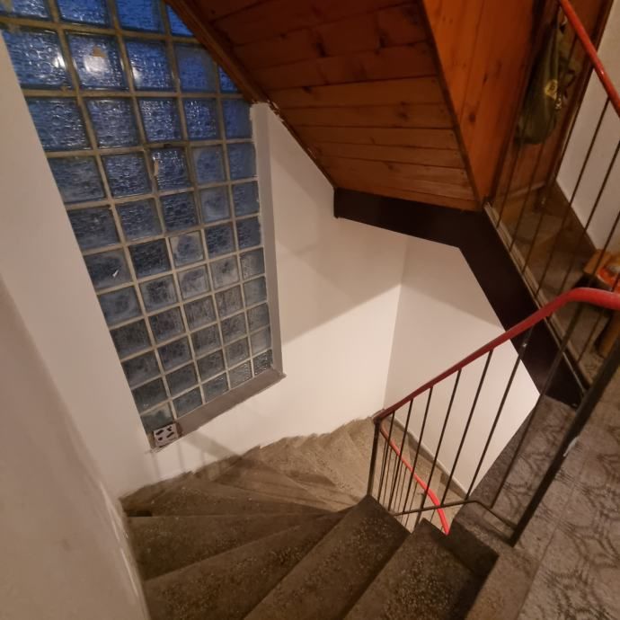kuća u stubičkim toplicama s dva gospodarska objekta (prodaja) - slika 12