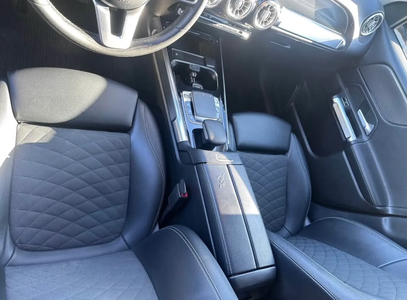 mercedes glb 180d, 2020 godina, registriran do 2/2027 - slika 9