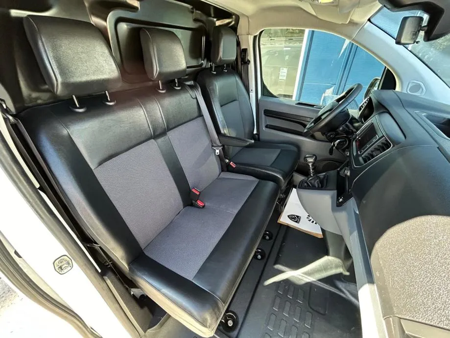 citroen jumpy hdi - 2020 - 3 sjedala - navi - 150.000km - perfektan - slika 11