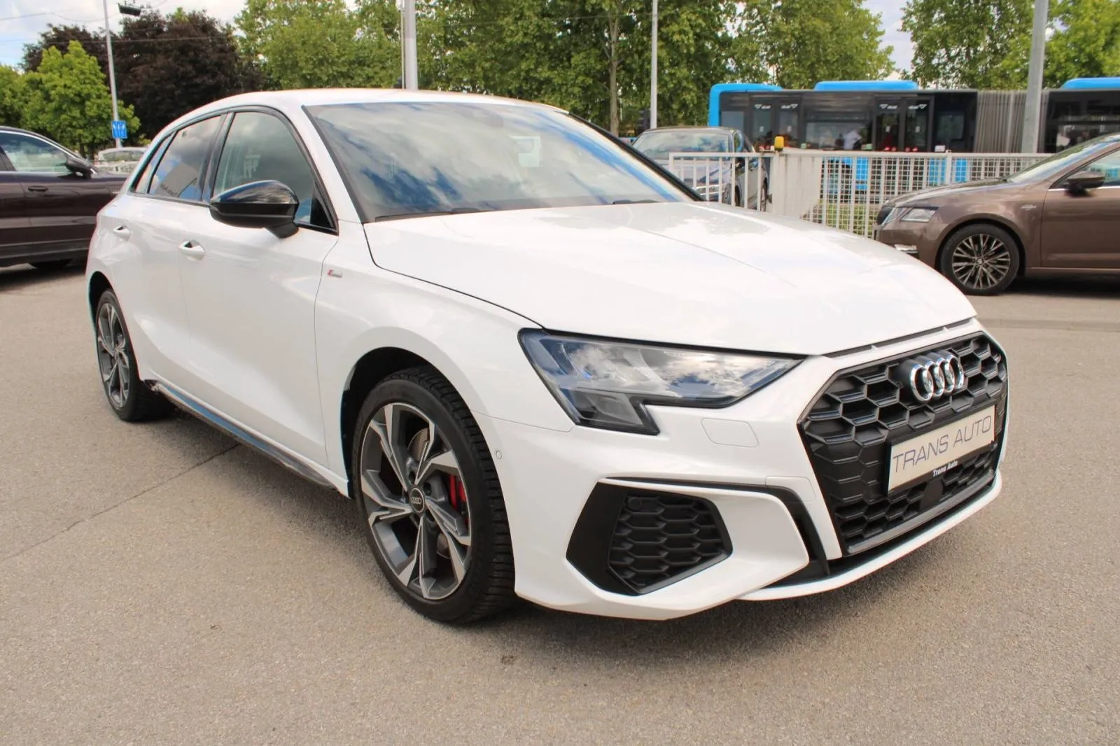 audi a3 45 tfsi e s-tronic s-line *virtual, led, navigacija* - slika 3