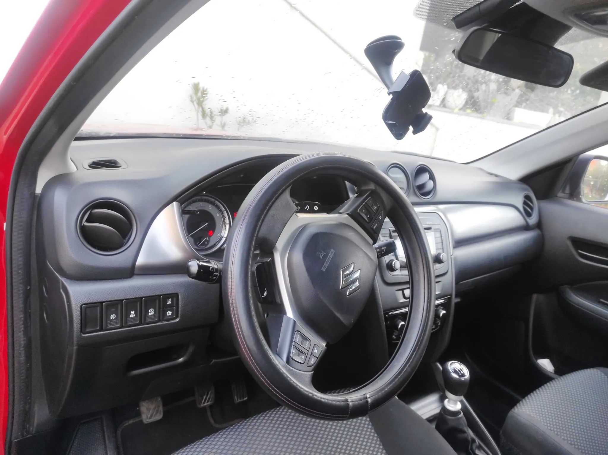 suzuki vitara 2020. god gl-hibrid, 1 vlasnik, uredna servisna povijest - slika 4