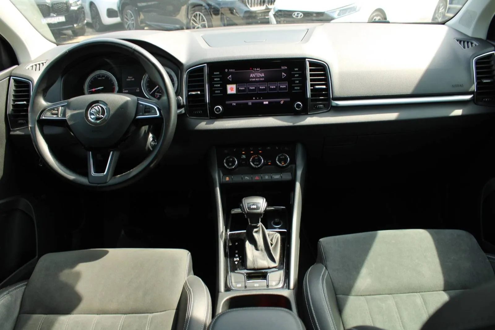 škoda karoq 1.6 tdi dsg style *led, navigacija, kamera* - slika 14
