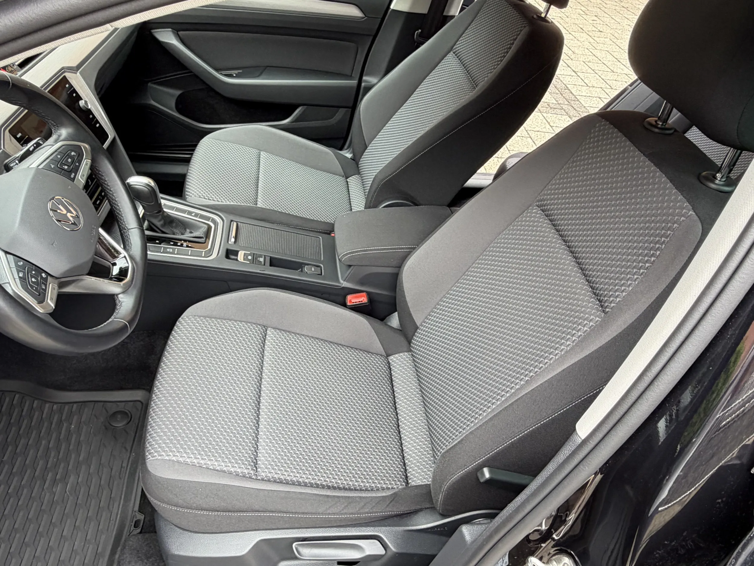 vw passat variant 2,0 tdi,dsg7,u pdv-u. - slika 16