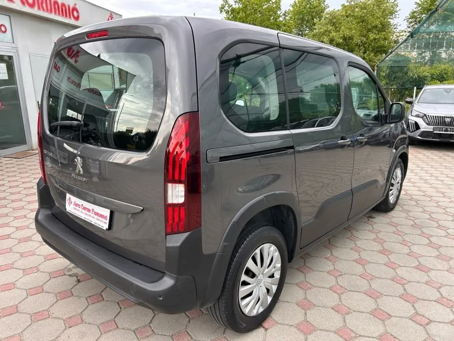 peugeot rifter 1,5 bluehdi 2020.,7-sjedala, navi, park senz, tempomat - slika 8
