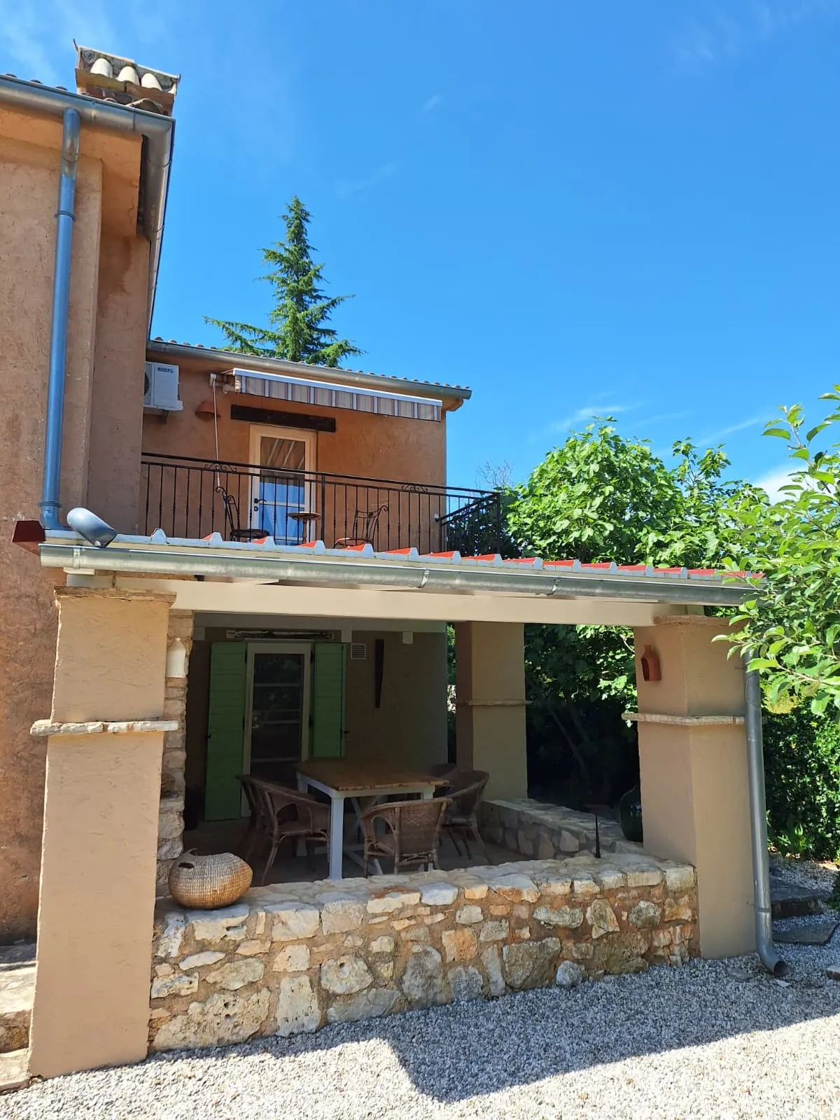 kuća na kraju sela, 169 m2, na zemljištu od 900 m2, sa bazenom 30 m2 - slika 8