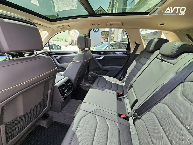 volkswagen touareg 4motion v6 tdi bmt r-line final edition - slika 8