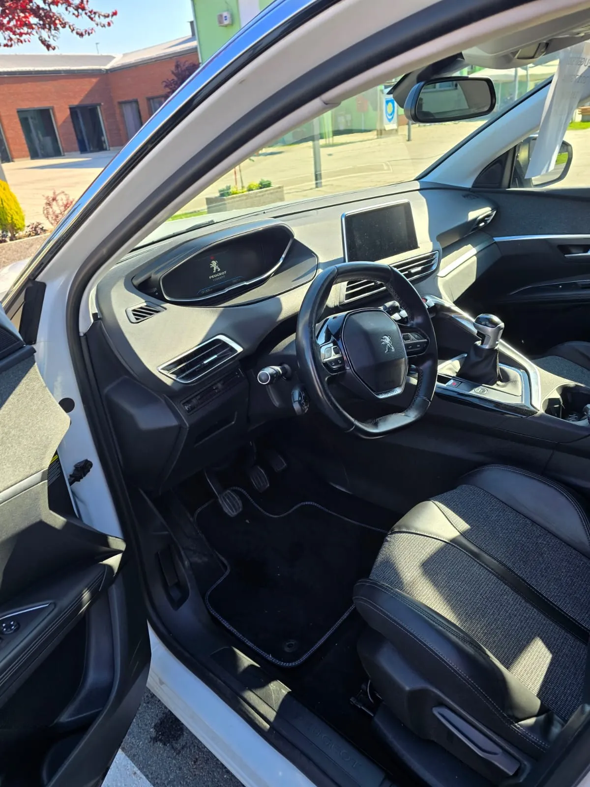 peugeot 5008 1.6 bluehdi - slika 6