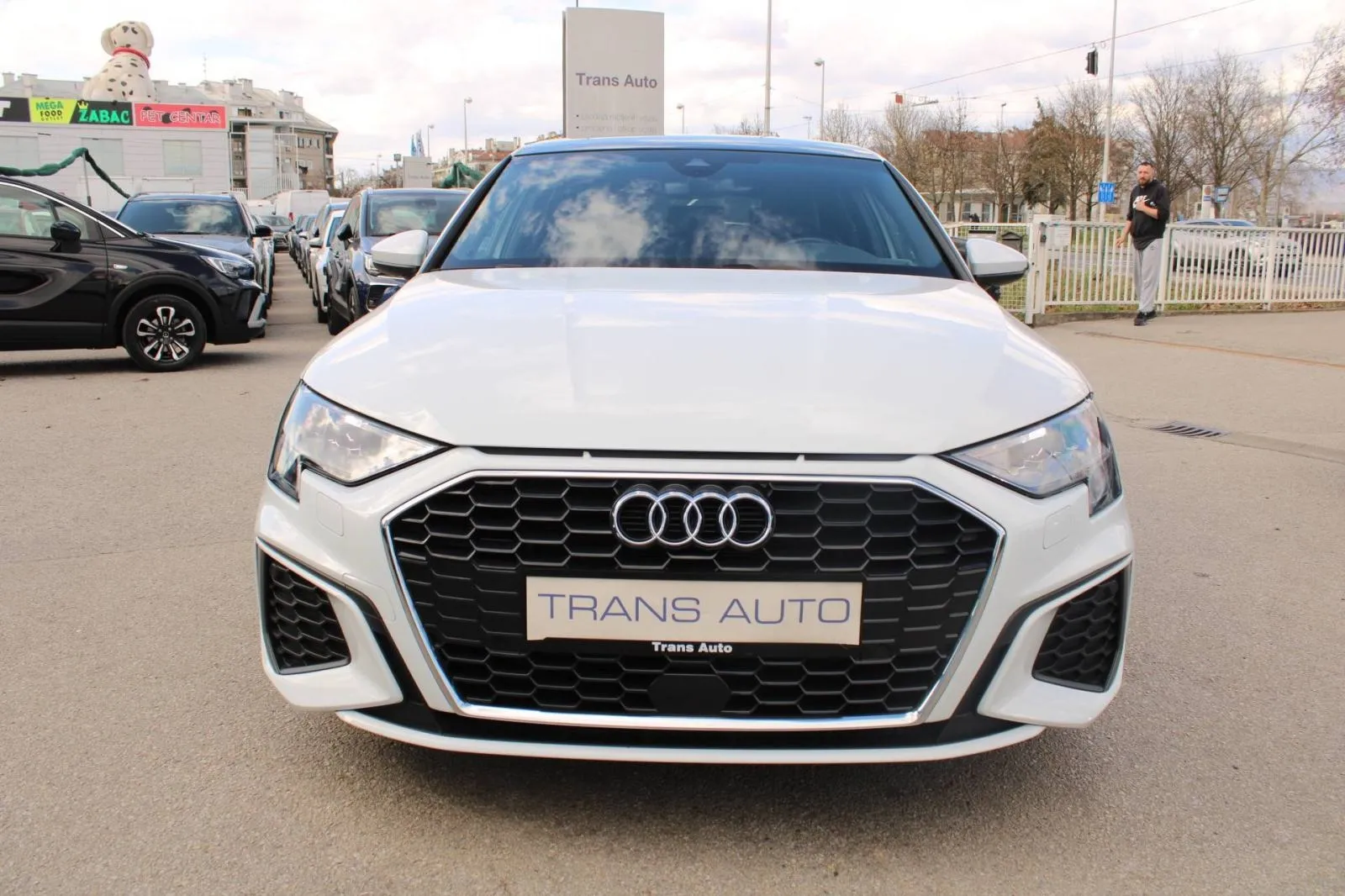 audi a3 35 tfsi s-tronic s-line *panorama, led, navigacija* - slika 2