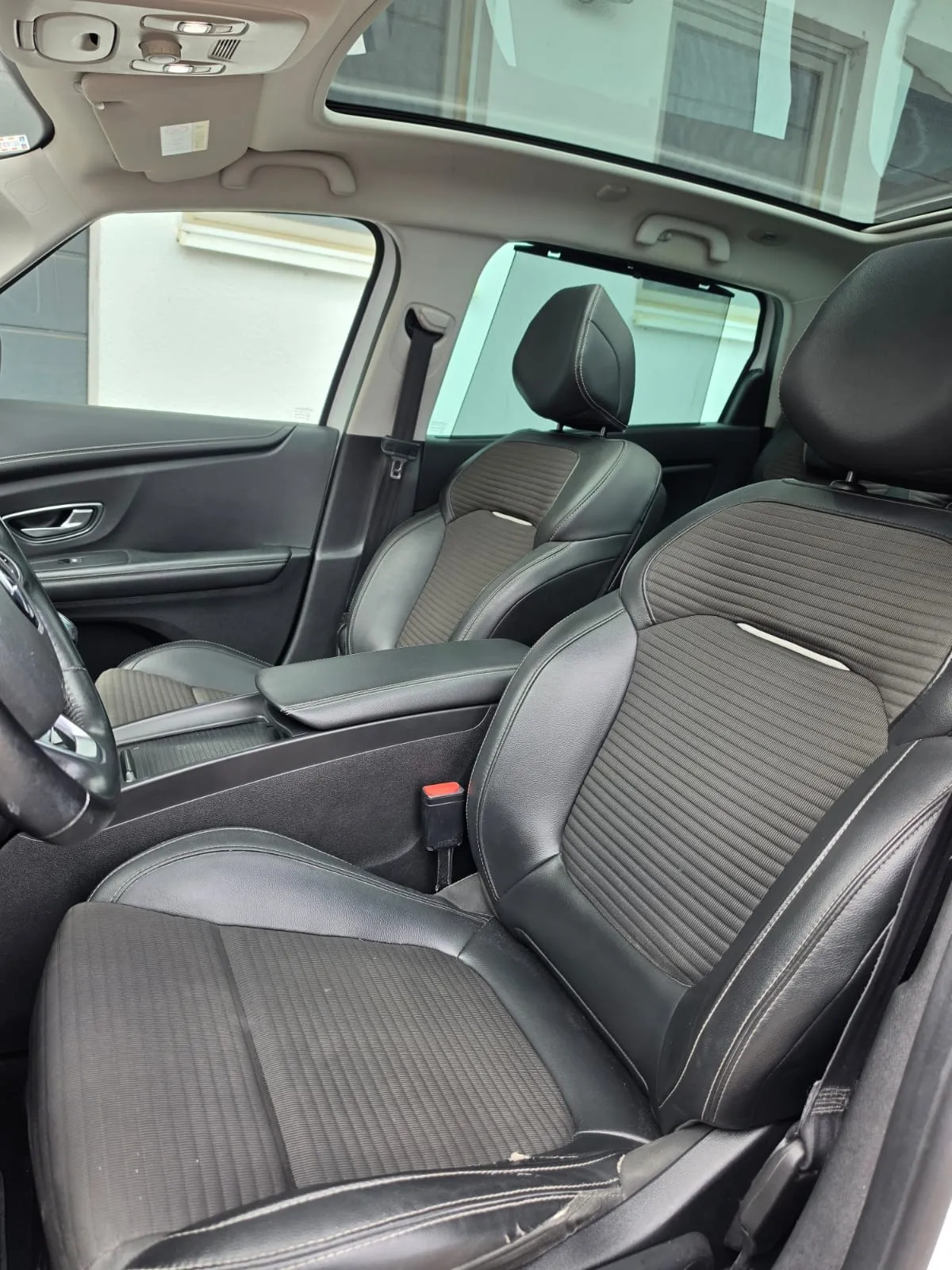 renault grand scenic 1.5dci 2018 - slika 16