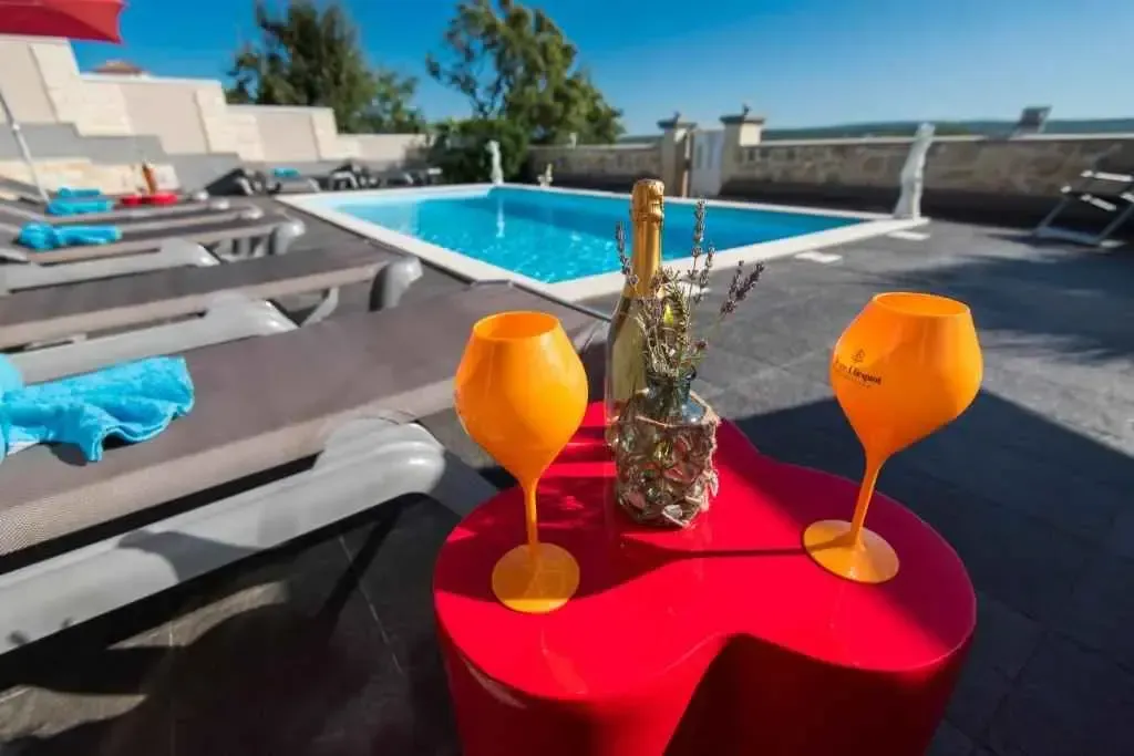 apartmani design beach resort - slika 3