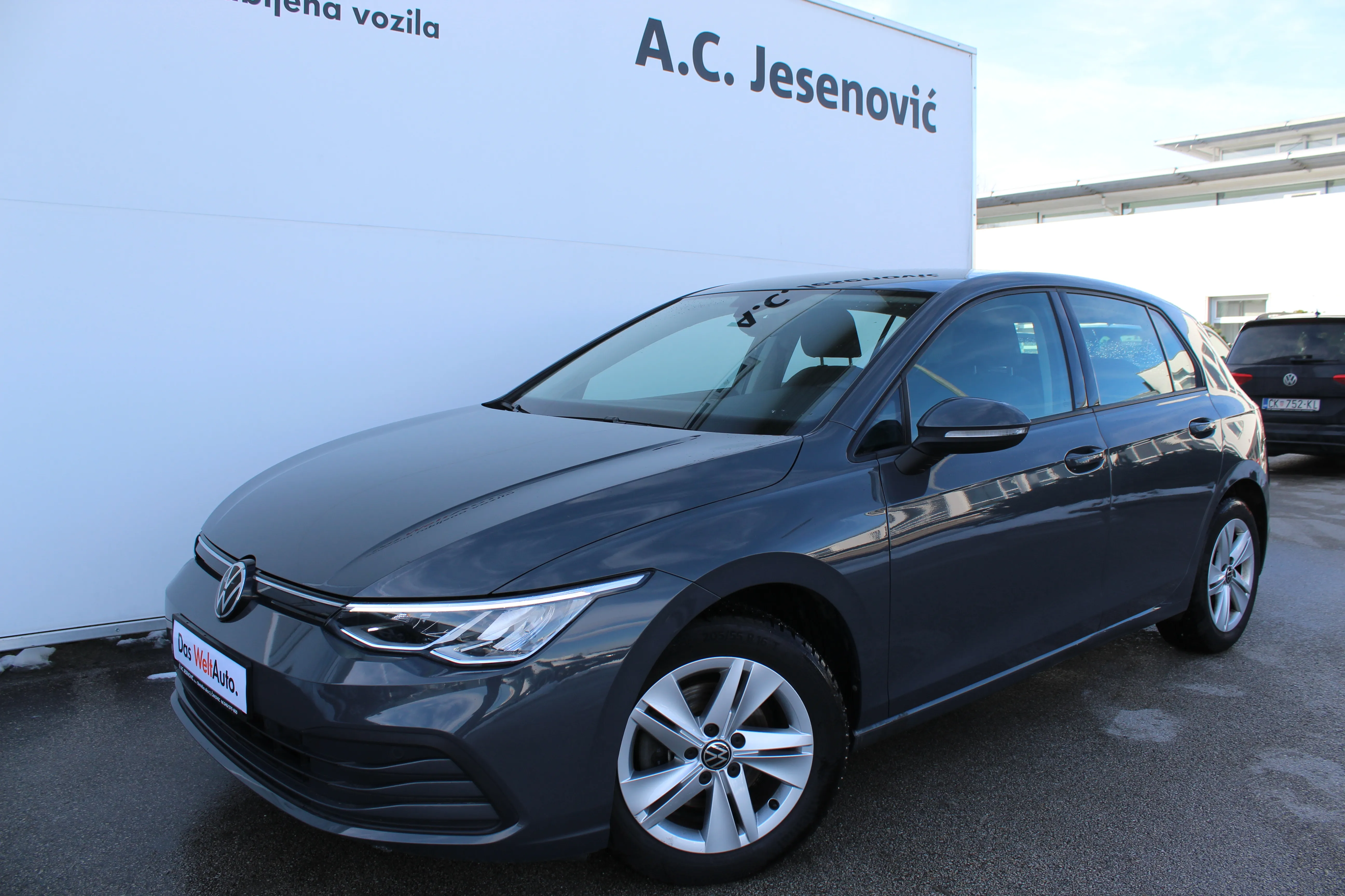 13095 volkswagen golf 2.0 tdi life - slika 7