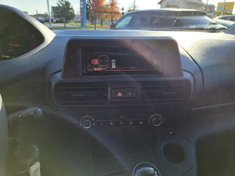 peugeot partner 1.6 hdi*100ks*klima* - slika 14
