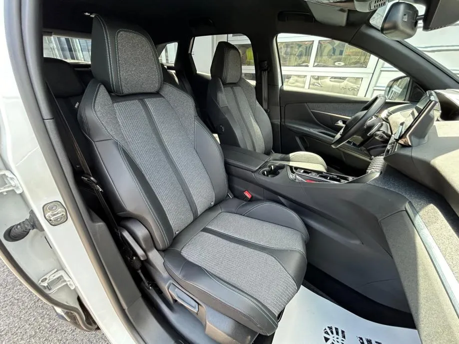 peugeot 3008 allure business bluehdi 130 eat8 - 2023 - 30.000 km - slika 8