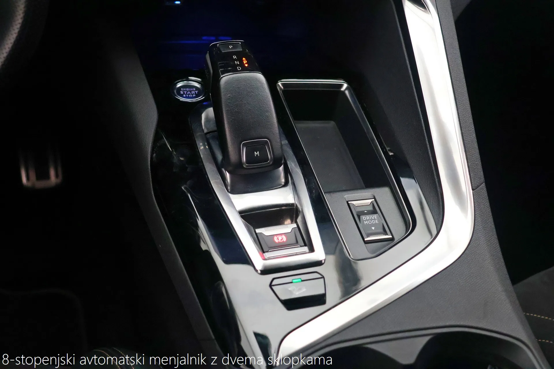 peugeot 5008 2.0bluehdi at8 gt-line 180km pano led dab 7sejedala - slika 15