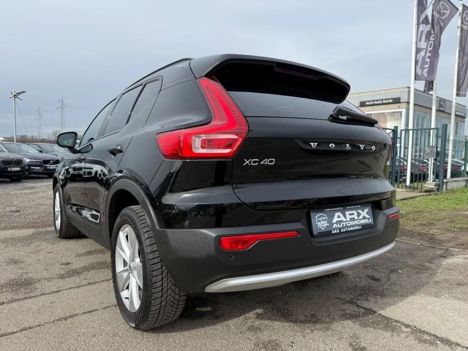 volvo xc40 b3 automatik °virtual°navi°led°kamera°leasing bez učešća° - slika 8