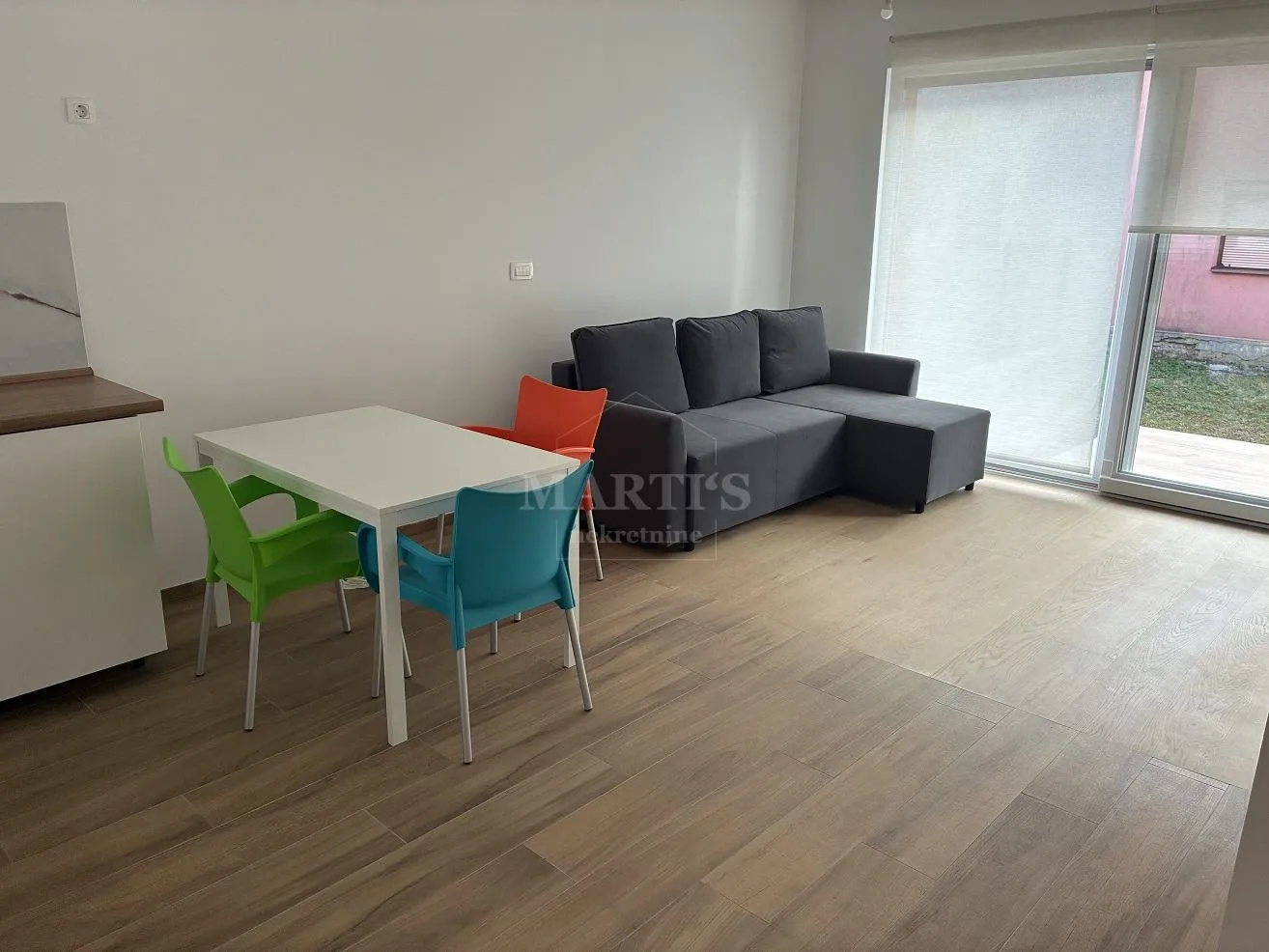 trnje, uredski prostor, 108m2, 4 sobe, parking (iznajmljivanje) - slika 2