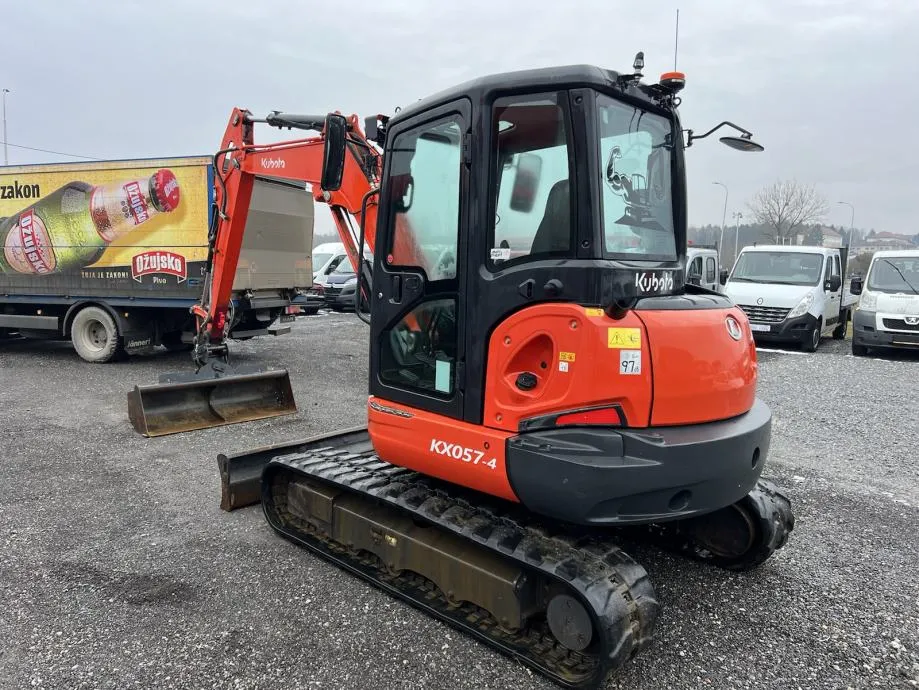 kubota kx057-4 - slika 2