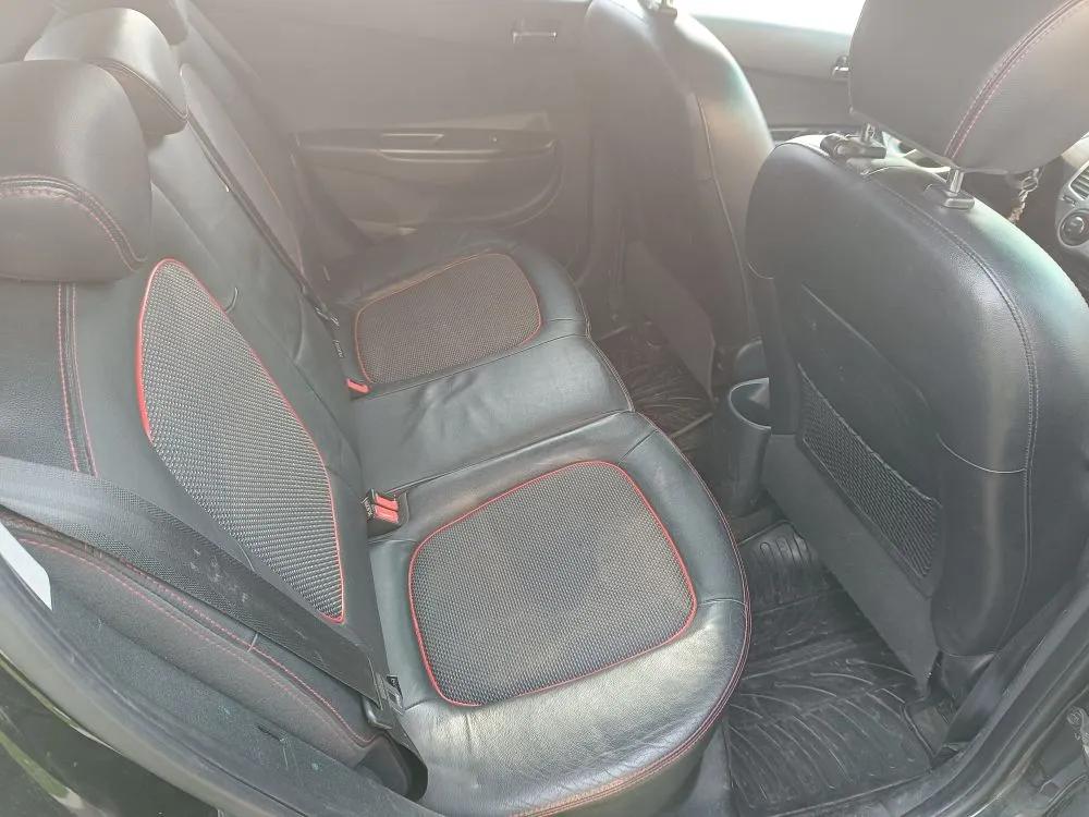 hyundai i20, 2009.g., 1.6 crdi - slika 7
