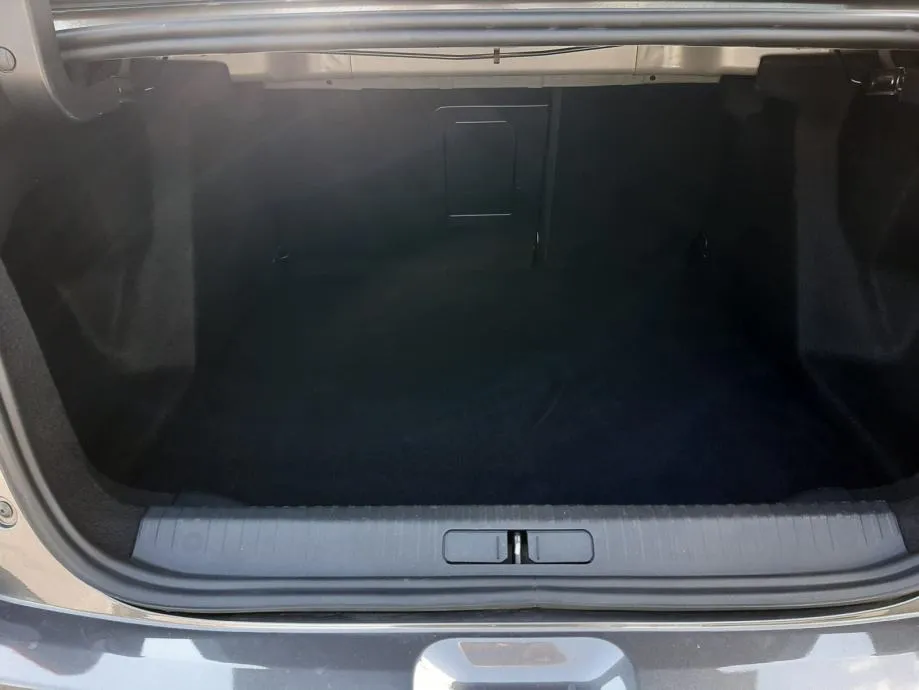 citroën c4 x max puretech 130 eat8 - slika 18