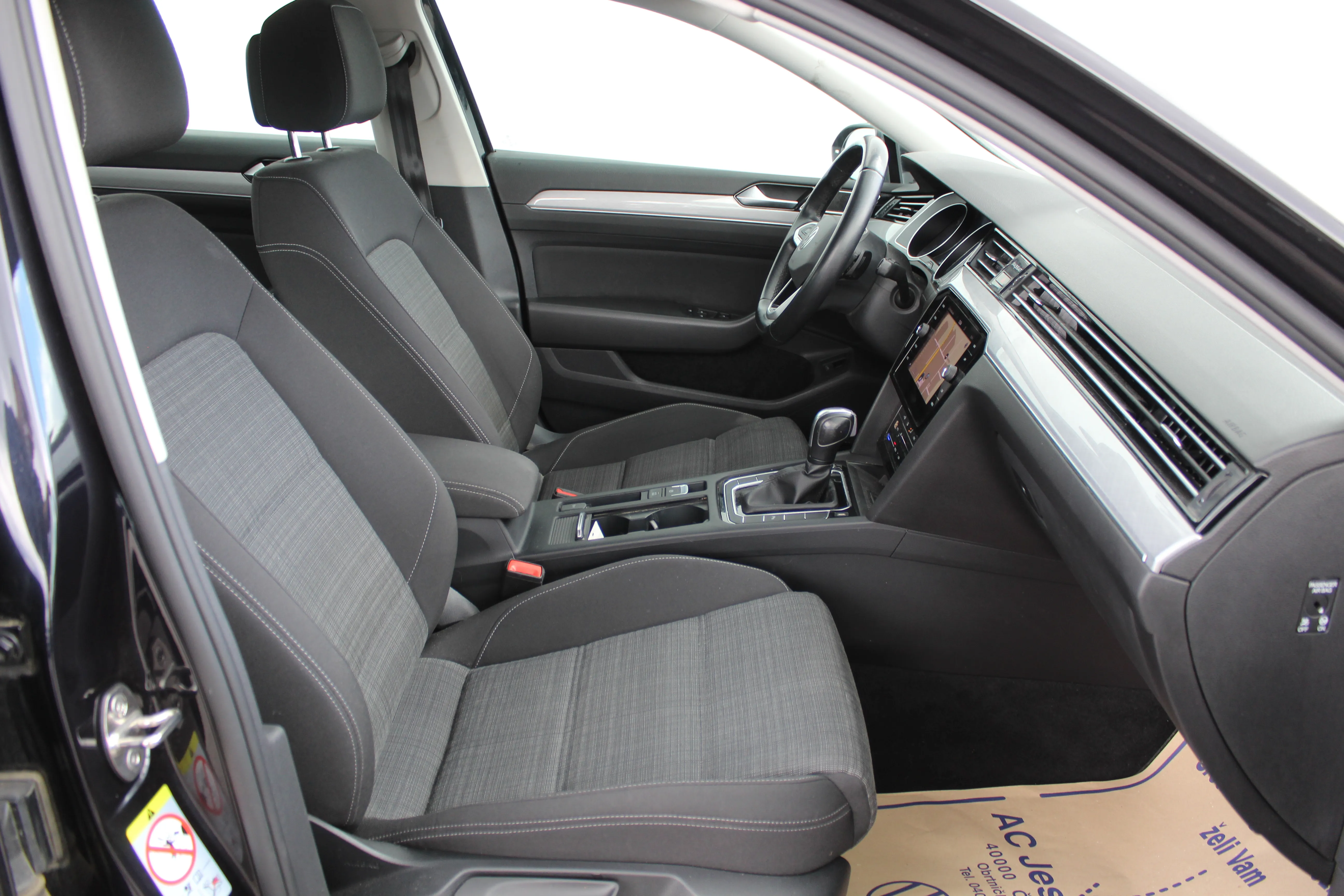 13179 volkswagen passat variant 2.0 tdi dsg business - slika 12
