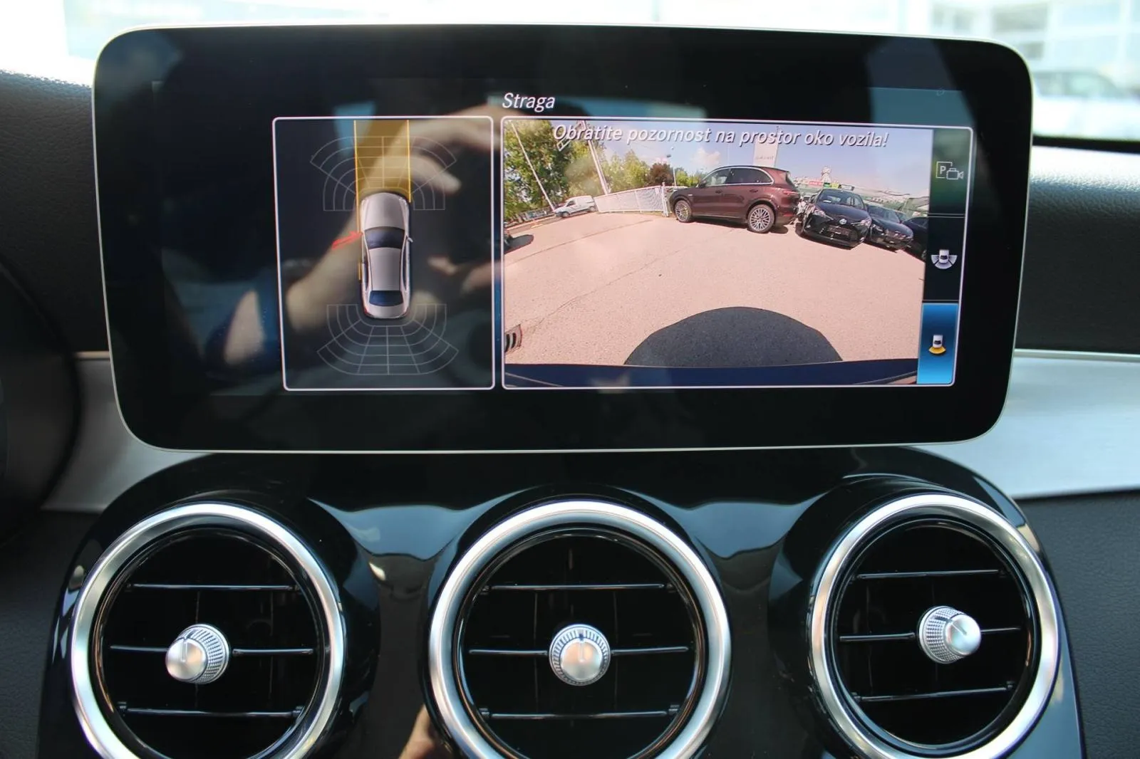 mercedes-benz klasa c 180d *led, navigacija, kamera* - slika 11