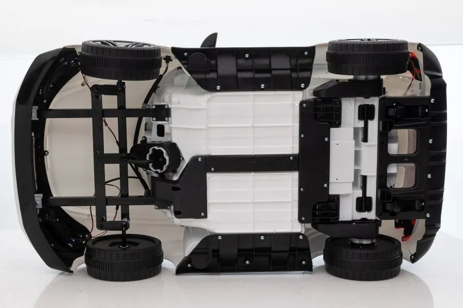 licencirani auto na akumulator audi e-tron gt 4 x 4- bijeli - slika 11