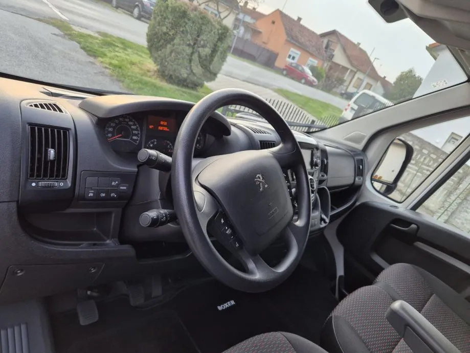 peugeot boxer 2.2 hdi/6 sjedala/lising/, 2022 god. - slika 13
