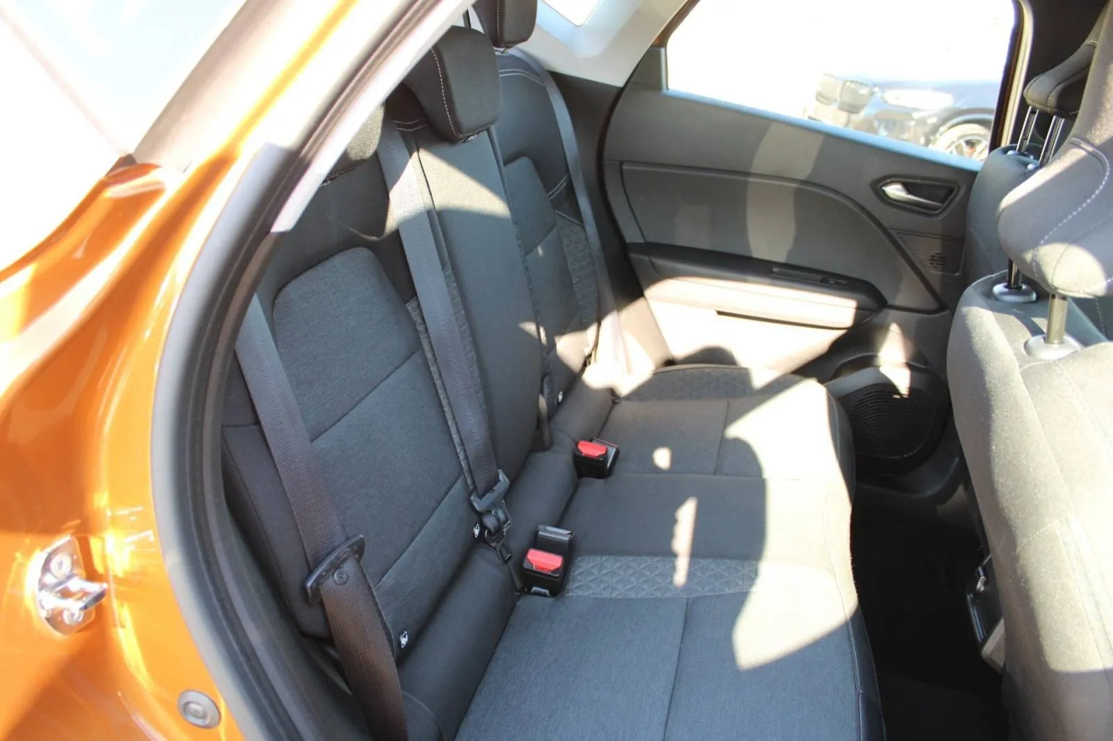 renault captur 1.6 e-tech 160 automatik *led, kamera* - slika 16