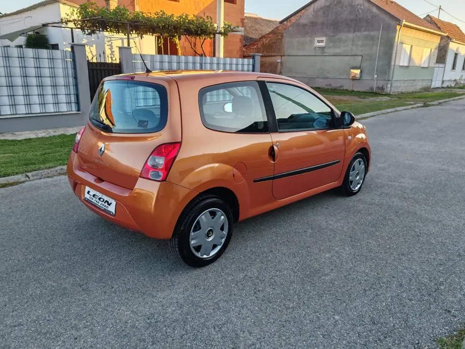 renault twingo 1,2 reg 31.10.2025 - slika 6