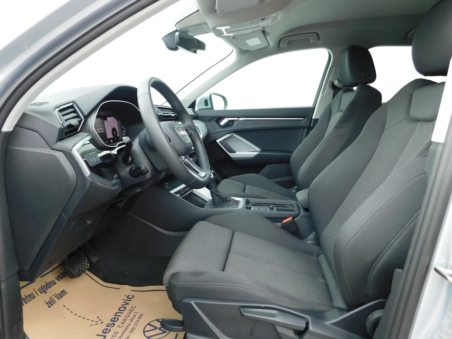 12568 audi q3 35tdi s tr advanced+ - slika 8