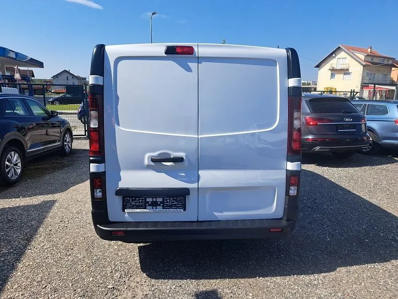 renault trafic 2.0 dci*120ks*klima*park.kamera* - slika 6