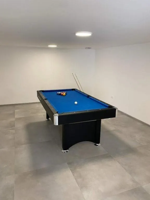 umag-moderna villa sa bazenom samo 900 m od plaže na prodaji (prodaja) - slika 9