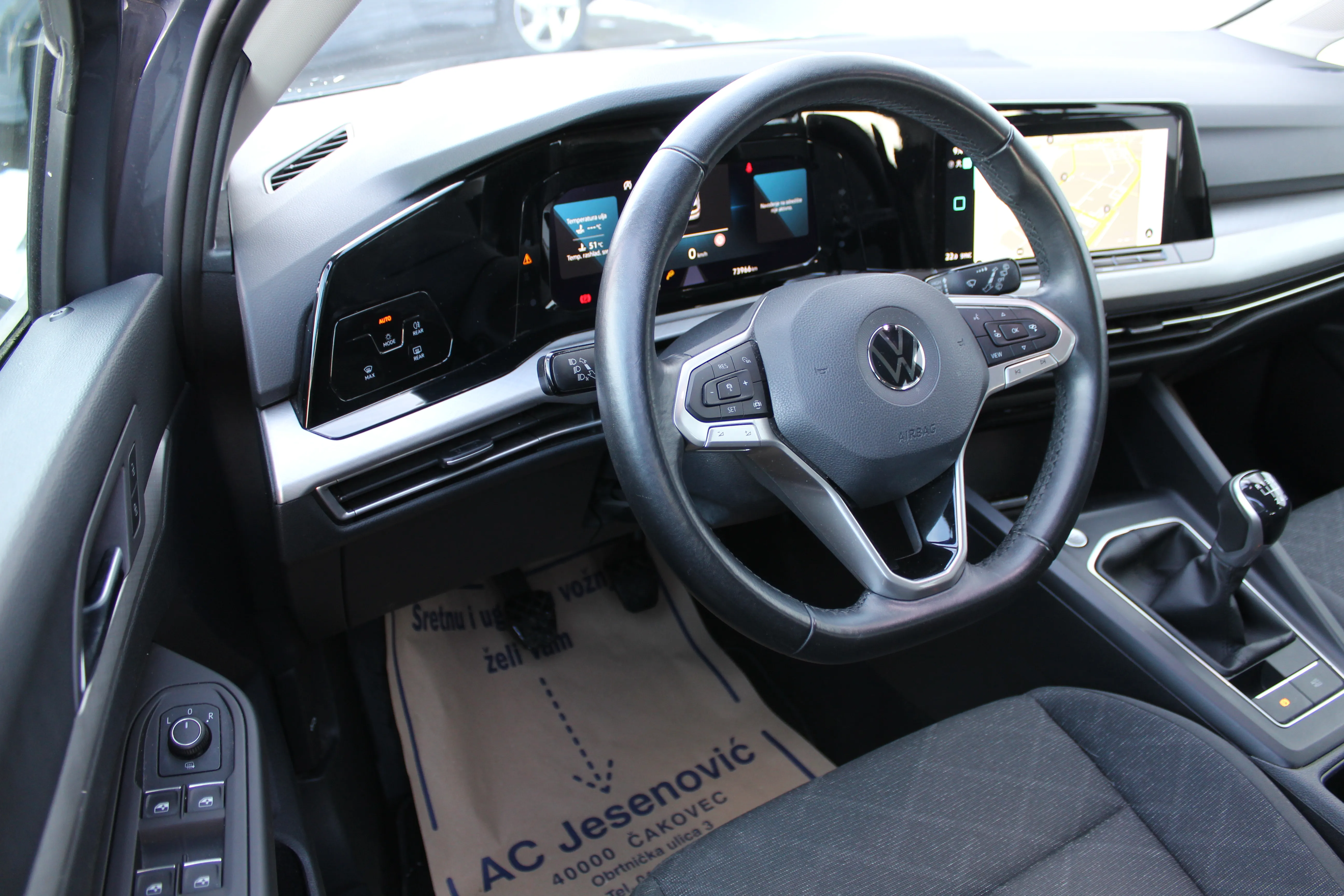 13095 volkswagen golf 2.0 tdi life - slika 9