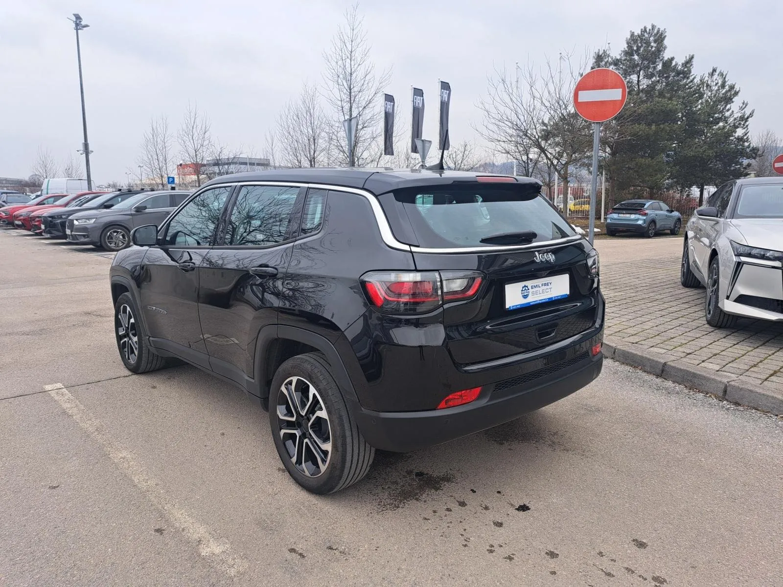 jepp compass 1.5 e-hybrid 130 dct fwd altitude - slika 17