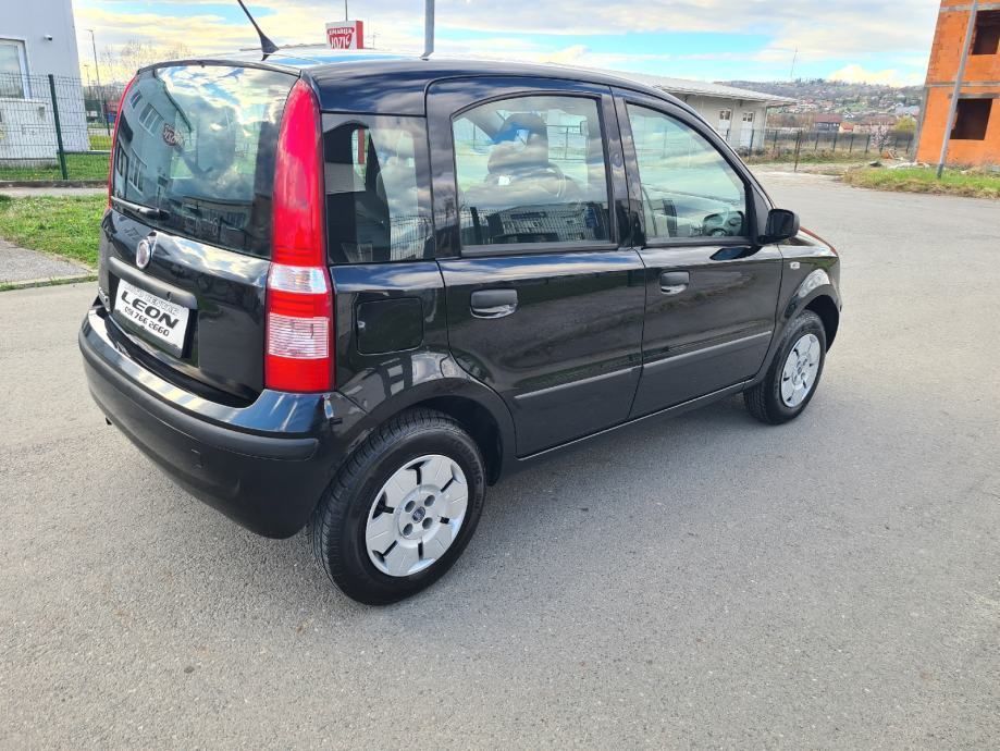 fiat panda 1,1,2009 god, 120000 km, klima,kartice - slika 4