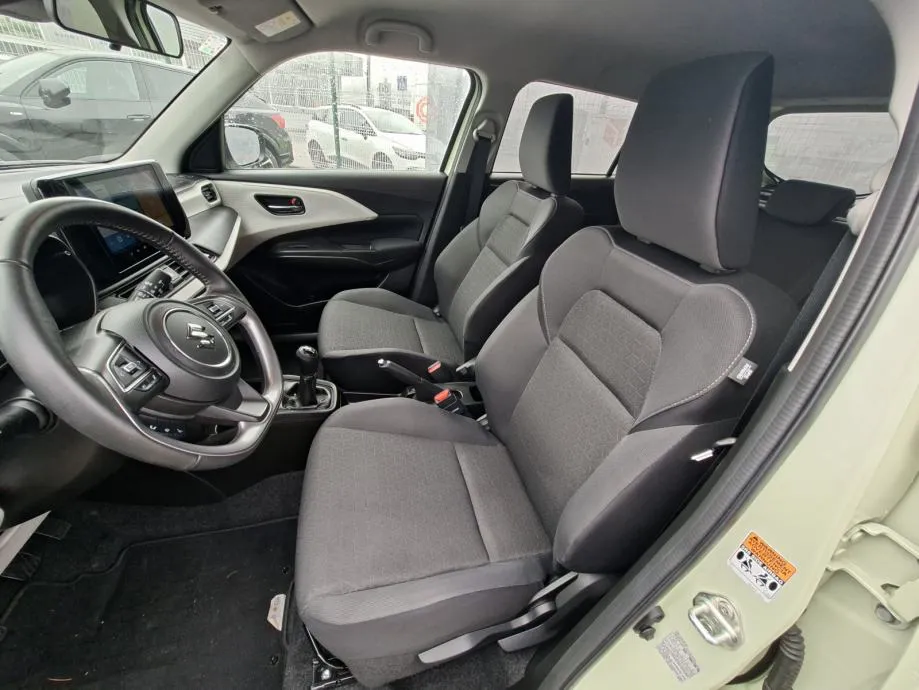 suzuki swift 1,2 - slika 8