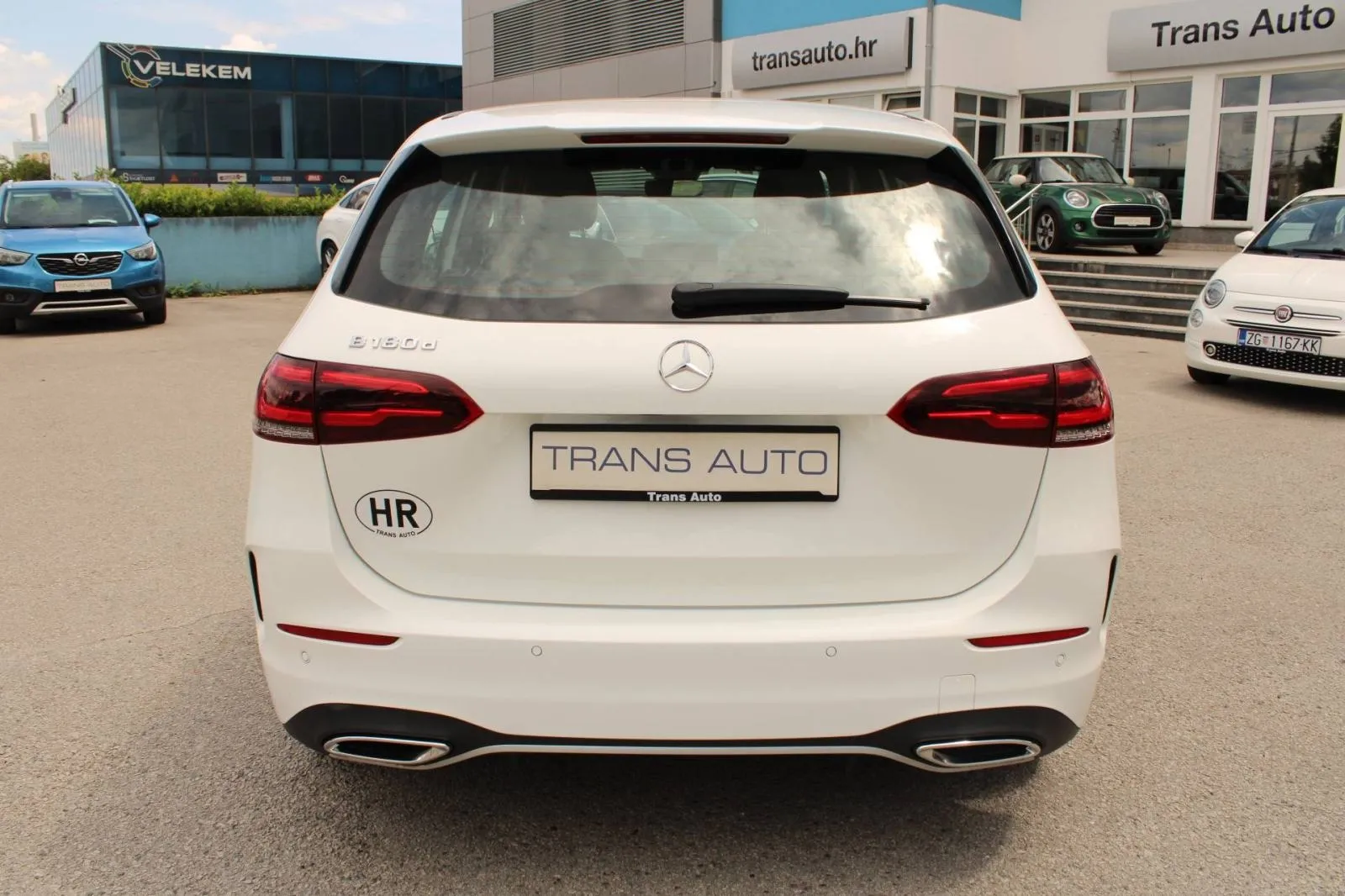 mercedes-benz klasa b 180d amg automatik *led, navigacija, kamera* - slika 7