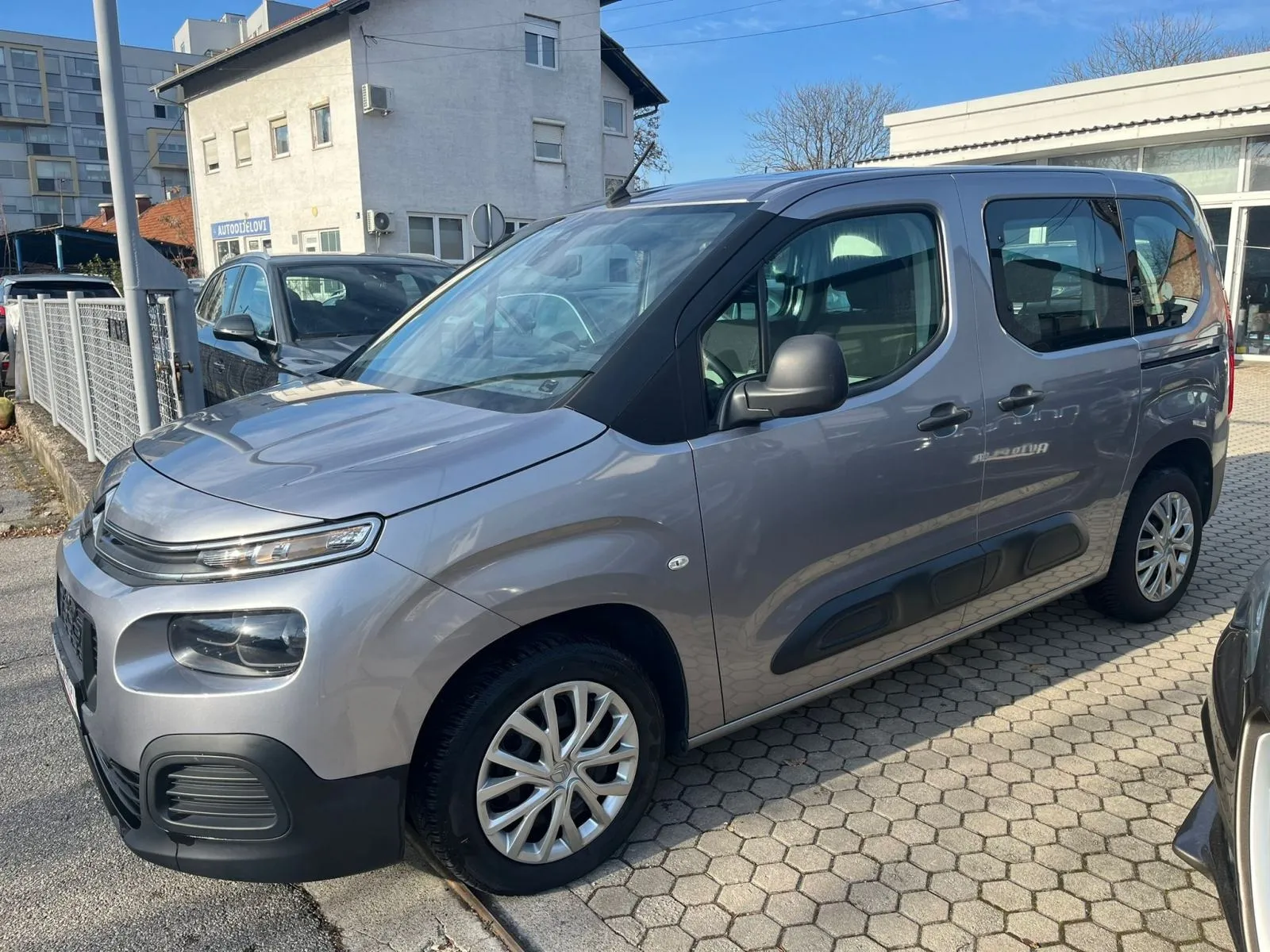 citroën berlingo 1,2 multispace s&s live m, mf ekran, 4x garancije! - slika 3