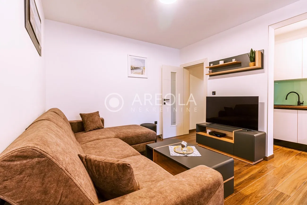 split, kman - novouređen dvosoban stan, 62 m² (najam do 15.05.2026.) - slika 3