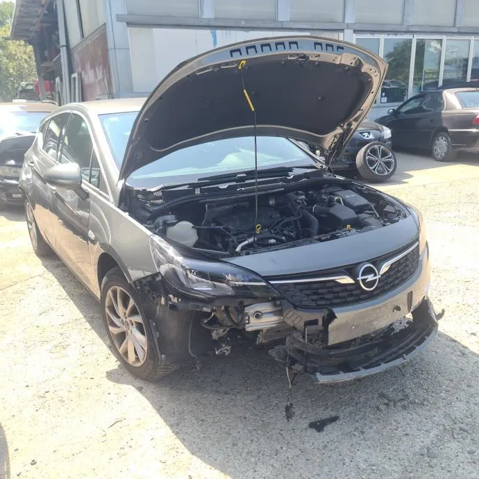 opel astra k 1,2 turbo - slika 2