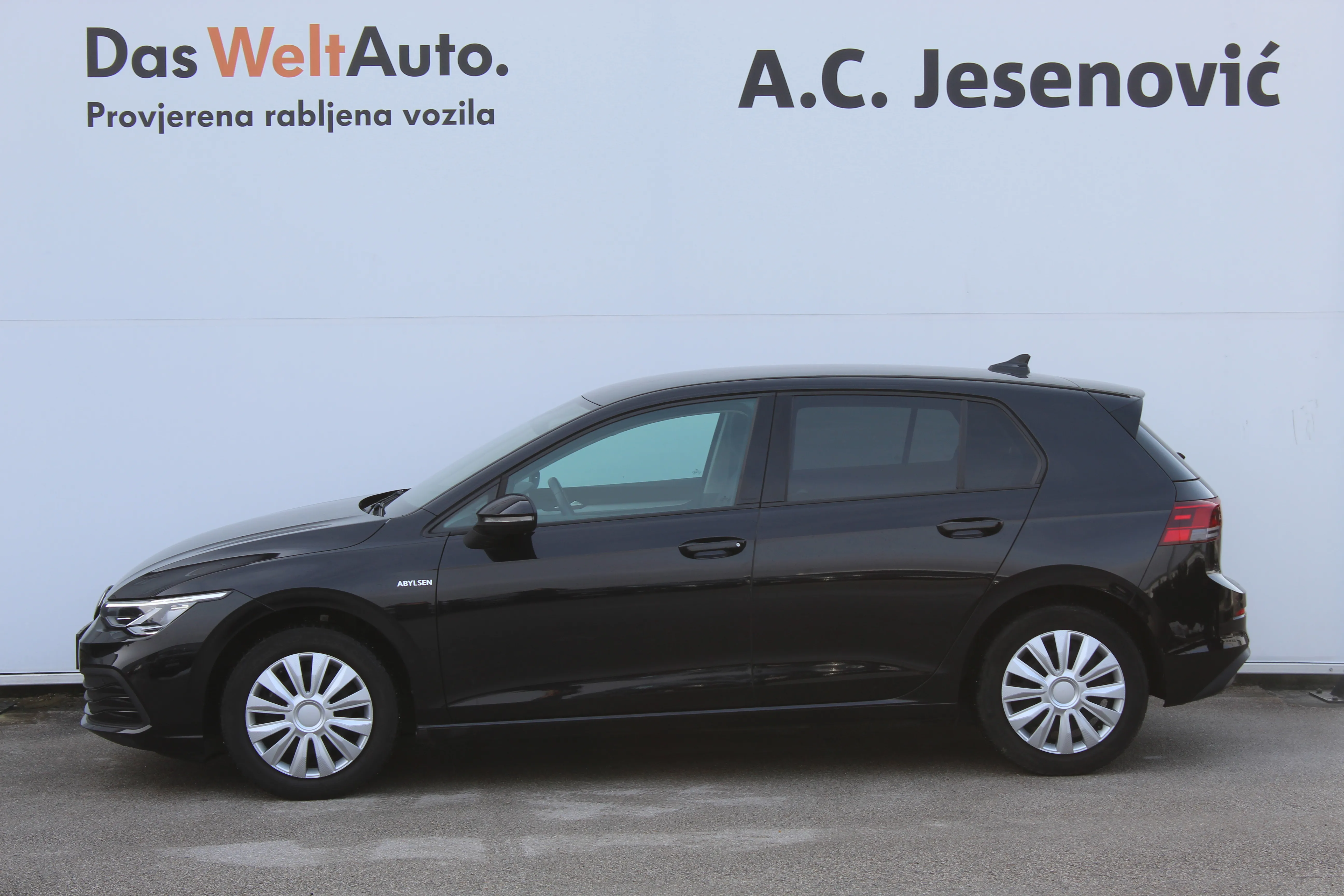 12978 volkswagen golf 2.0 tdi life - slika 6