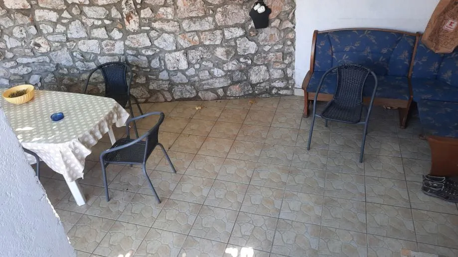 !!kuća s dvorištem,staro selo: murter, 105.00 m2 (prodaja) - slika 6