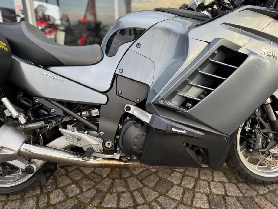 kawasaki gtr 1400 abs, 2009 god. - slika 11
