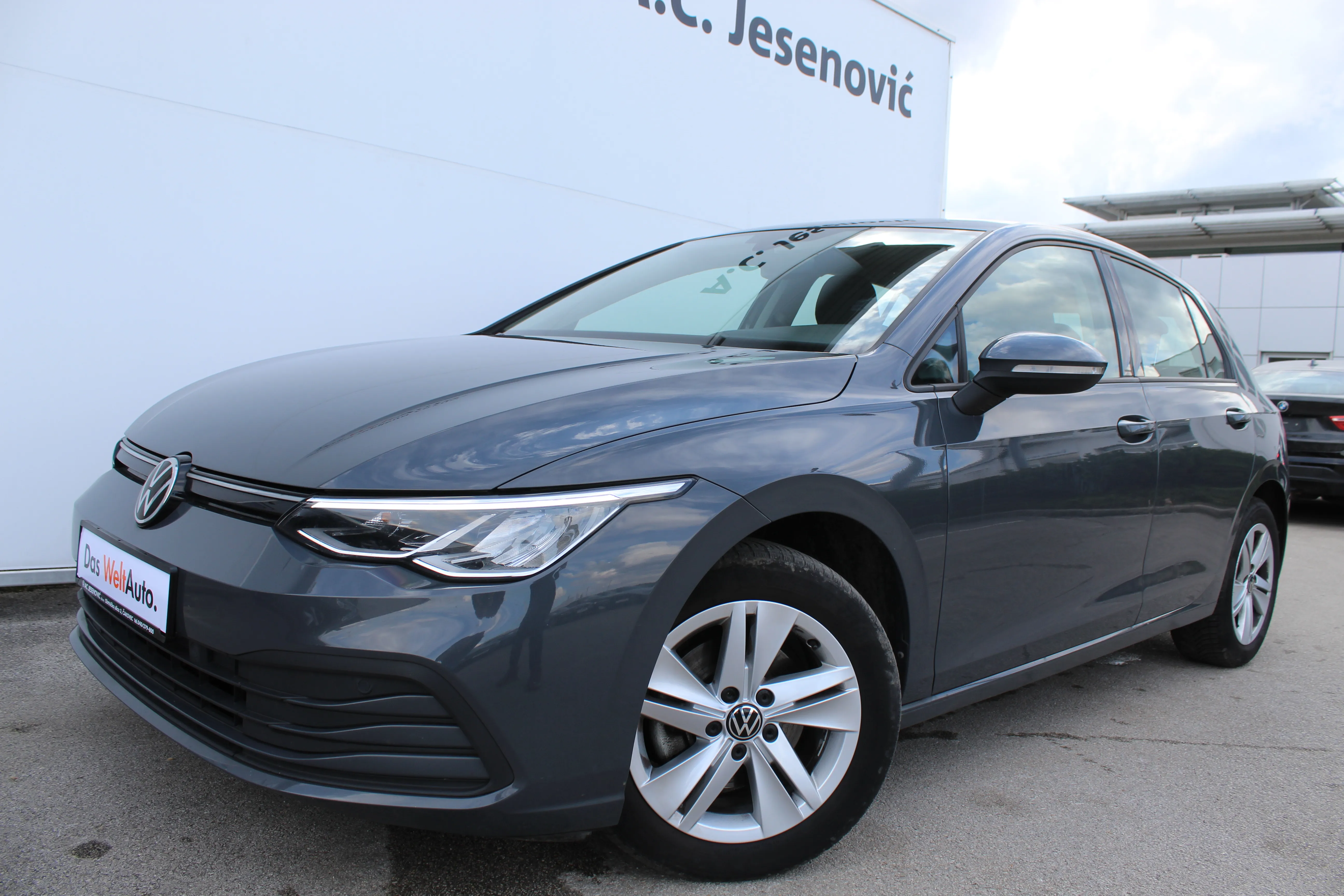 13131 volkswagen golf 2.0 tdi life - slika 7