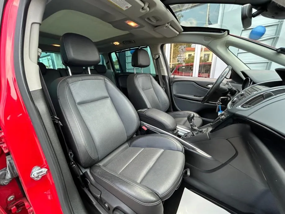 opel zafira 2,0 cdti - 145.000km - full - servisna - reg 1 god!! - slika 10