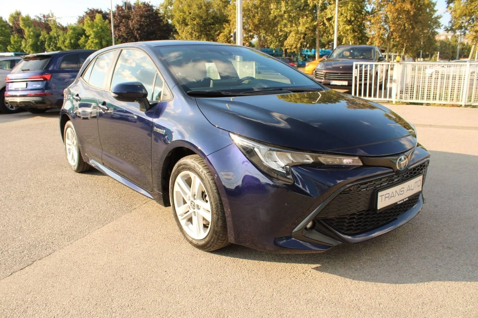toyota corolla 1.8 hybrid automatik *navigacija,kamera* - slika 3